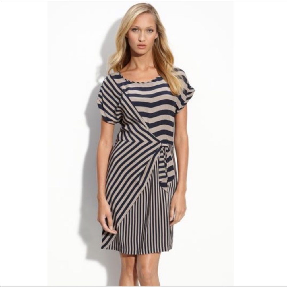 BCBGMAXAZRIA Giovanna silk striped dress